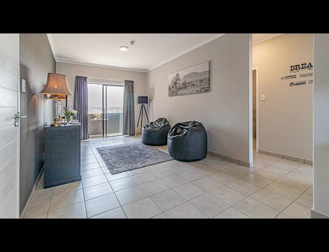 2 BEDROOM APARTMENT TO LET IN PARKLANDS NORTH